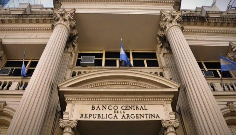 El Banco Central bajó la tasa de interés del 60% al 50%