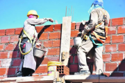 La actividad industrial y la construcción registraron subas en el primer trimestre del año
