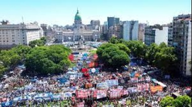 La CGT paró contra Milei por el DNU