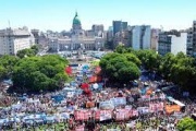 La CGT paró contra Milei por el DNU