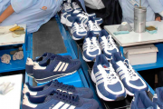 Reabre una fábrica de zapatillas que empleará inicialmente a 200 personas