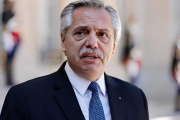 Otra denuncia a Alberto Fernández: esta vez por "Provincia Seguros"