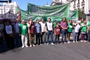 El Gobierno bonaerense acordó paritarias con gremios estatales