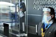 Empleados de Aerolíneas Argentinas cobrarán sueldo de junio en cuotas