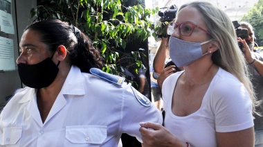 Declaró Carolina Píparo por el robo de dinero y su celular