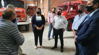 Bertellys visitó a los Bomberos Voluntarios de Cacharí