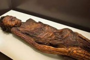 Entretenimiento: El documental “Las momias de Necochea” se proyectó en el Cabildo de Tenerife