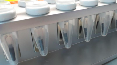 La Provincia firmó un convenio para fabricar un kit de testeo rápido de covid 19