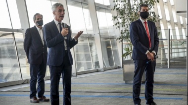 Confirman la reanudación de vuelos y servicios de media y larga distancia