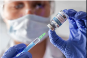 AstraZeneca pausó los ensayos de la vacuna contra el coronavirus por un caso de reacción adversa