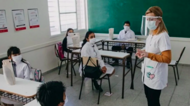 24 municipios bonaerenses volverán a clases presenciales