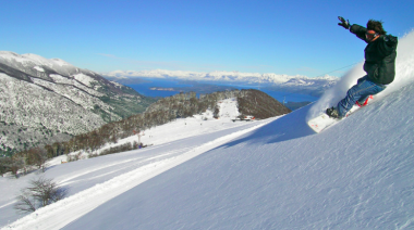 Cinco centros de esquí de tres provincias patagónicas siguen abiertos en septiembre