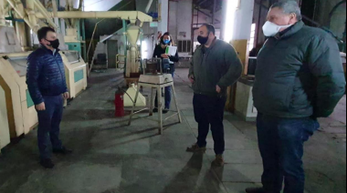 Bertellys dialogó con los propietarios del ex Molino Nuevo