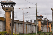 Bronca en Berazategui: sin debate, el oficialismo aprobó instalar una cárcel
