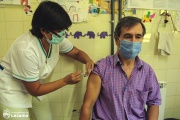 Harispe: “la vacuna es una herramienta más que tenemos para prevenir el virus”