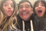 Dalma y Giannina se hicieron un tatuaje en homenaje a Diego Maradona