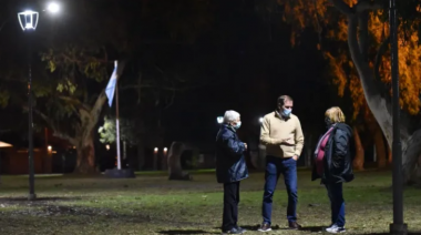 Nuevas instalaciones de luminaria led en la plaza “La Emilia”