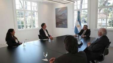 Científicos explicaron al presidente los avances en la investigación del suero equino hiperinmune