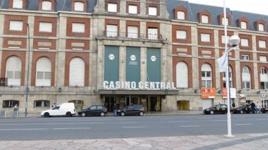 Trabajadores de casinos realizan paro y protestan en Mar del Plata