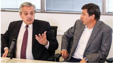 Que sí, que no: oficializaron la “renuncia” del funcionario implicado en compras con sobreprecios