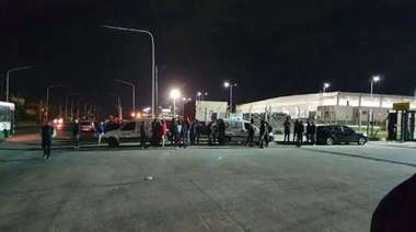 Gremio de camioneros bloqueó la operación de Mercado Libre
