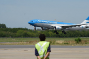 Llegó al país el avión de Aerolíneas Argentinas con la segunda tanda de dosis de la vacuna Sputnik V