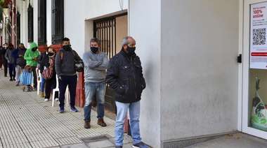 El intendente de Esteban Etcheverría pide que bancos privados instalen más cajeros automáticos
