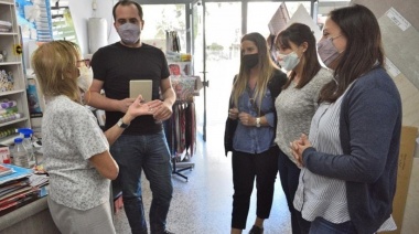 Julián Amendolaggine con Verónica Barbieri y Natalia Villa