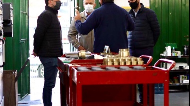 Grindetti visitó una Pyme y se reunió con dirigentes PRO