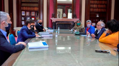 Reunión con Kicillof para entregar su informe anual