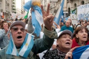 Advierten que jubilados perdieron entre mil y cuatro mil pesos mensuales este año