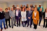 Intenso cierre de listas en el
