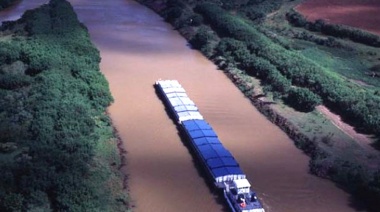 El Gobierno nacional administrará la Hidrovía Paraguay-Paraná por los próximos 12 meses 