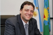 Barroso ofreció un bono extra de 10.000 pesos y aumentos por escala para destrabar el paro municipal