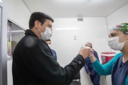 Cardozo visitó las unidades sanitarias móviles del operativo Integrar Salud