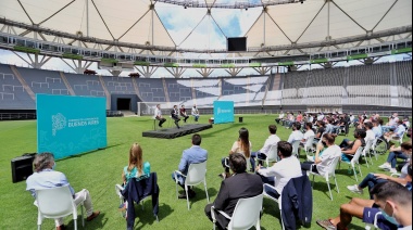 Con intendentes amigos, Kicillof gira fondos para el retorno del deporte