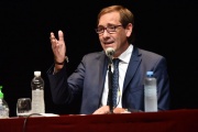 Garro anunció medidas para reactivar la economía y promover la generación de empleo