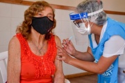 Comienzan a enviar los turnos para recibir las terceras dosis de vacunas contra el coronavirus