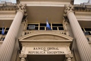 El Banco Central bajó la tasa de interés del 60% al 50%