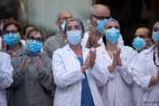 La OPS dijo que 570.000 trabajadores de la salud se infectaron y 2.500 murieron por covid-19