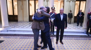 Milei agasajó a Sturzenegger tras el fin de las facultades delegadas