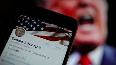 Trump ahora en guerra contra twitter y otras redes sociales