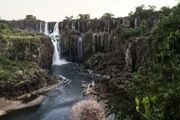 Sequía histórica en el río Paraná deja a las Cataratas del Iguazú sin agua