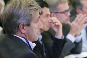 Siguen las malas noticias para el gobierno: sube el riesgo país a 829 puntos