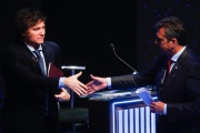 "Que candidatos de M!", por Carlos Fara