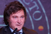 Milei aseguró que privatizará la TV Pública, YPF, Radio Nacional y la agencia Télam
