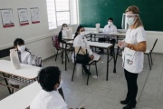 Vila: "La educación se prioriza con actos, no con discursos"