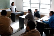 Aprueban protocolo para que presos de cárceles bonaerenses accedan a las aulas