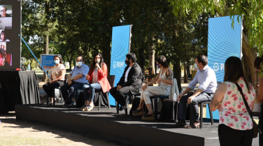 Watson junto a Volnovich e intendentes de la región cerraron capacitación de PAMI