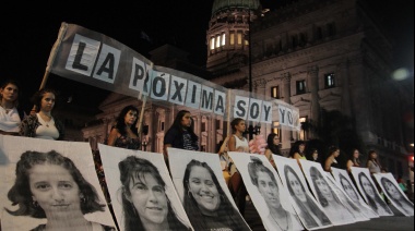 8M: Masiva marcha de mujeres para reclamar el fin de los femicidios